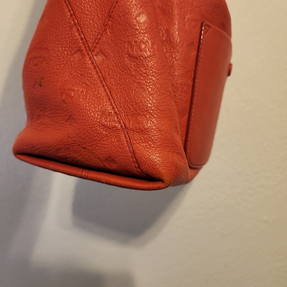 💯 AUTHENTIC MCM HANDBAG - Picture 10 of 17